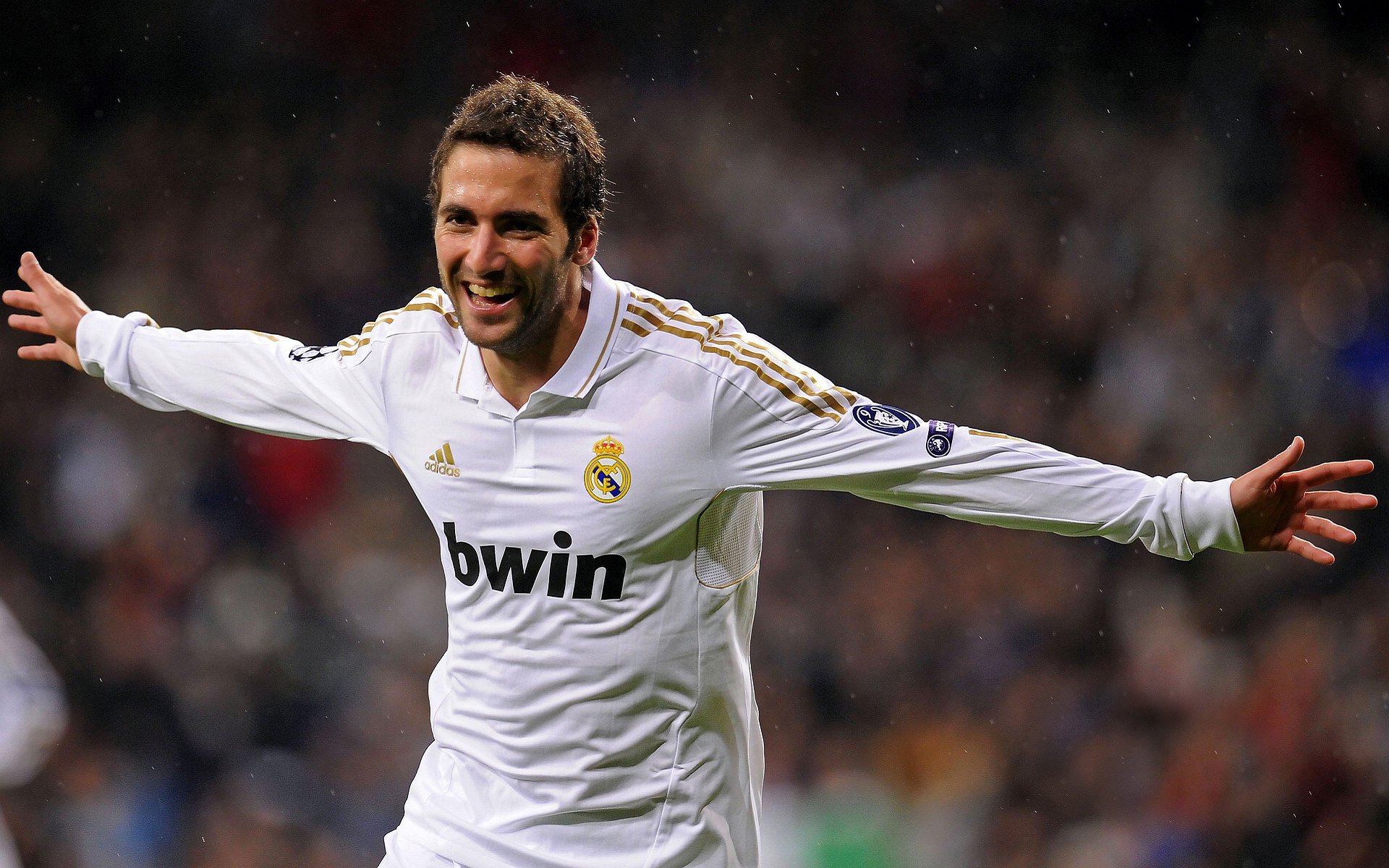 IG选手社交媒体互动频繁，ig选手chuan